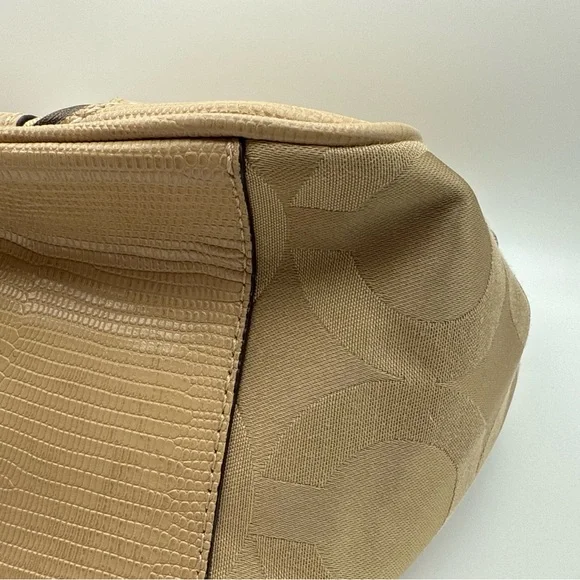 Coach East West Chelsea Op Art Tan Shoulder Bag Signature Tote Bag Pre Owned - Picture 5 of 9